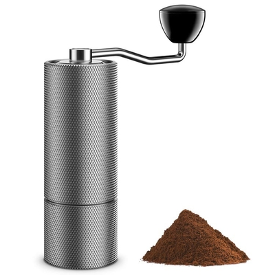 Penggiling Kopi Tangan Manual Perak Kapasitas Pemotongan CNC 25g Penggiling Duri Listrik Genggam